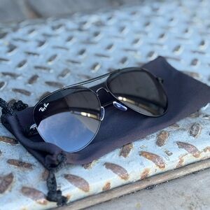 Ray-Ban Black and Silver Aviator Sunglasses